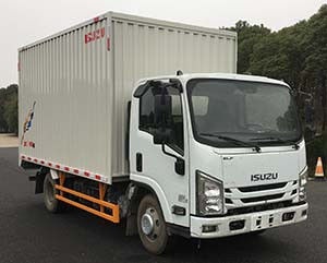Good price 112KW 152HP Insulated Truck Box Transport Truck With Rear Lifting Tailgate online