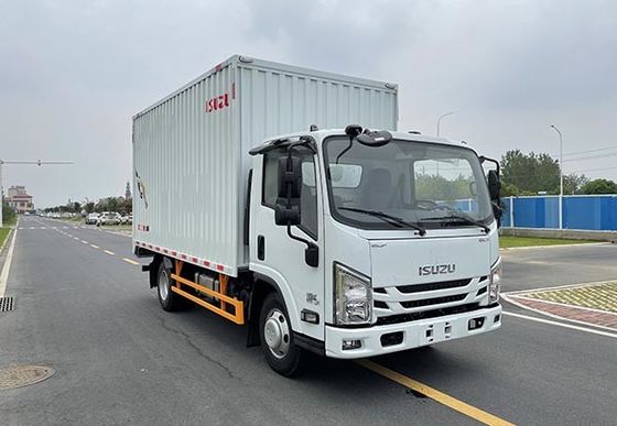 Good price White Isuzu Insulated Truck 126HP 152HP Isuzu Box Vans Shipping Truck online